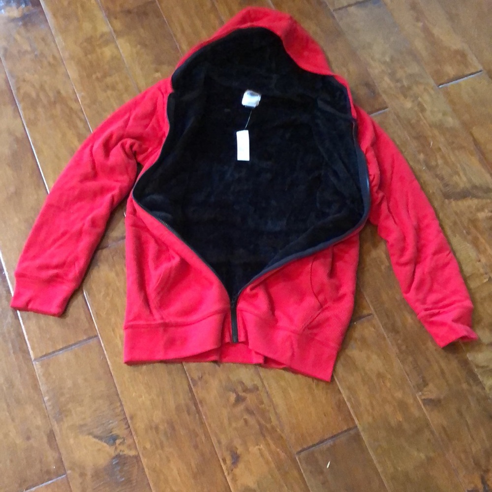 NWT Boys XXL 18 Sherpa Lined Red Hoodie